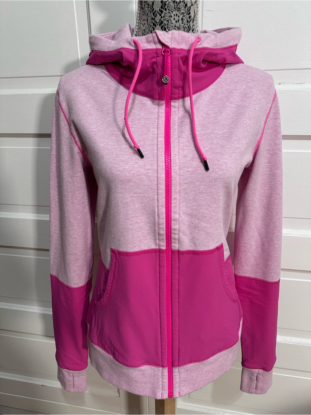 Rare Lululemon Voyage Hoodie Size 10 Pink Soft Cotton $128